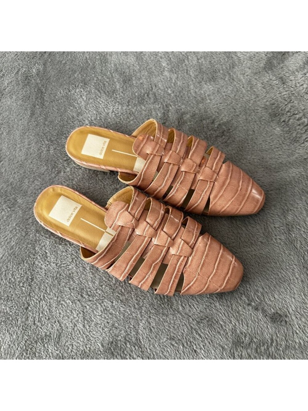 Dolce Vita Croc Embossed Pink Slip On Shoes Mules Women's size 7